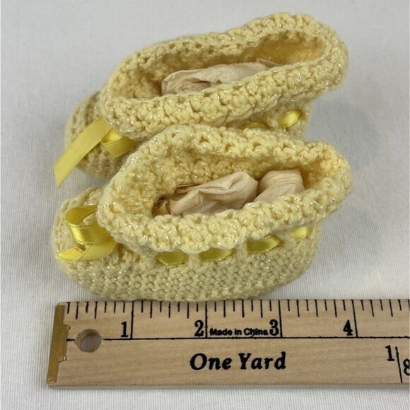 Handmade Yellow Crochet Baby Booties Satin Ribbon Baby Newborn - Picture 5 of 5